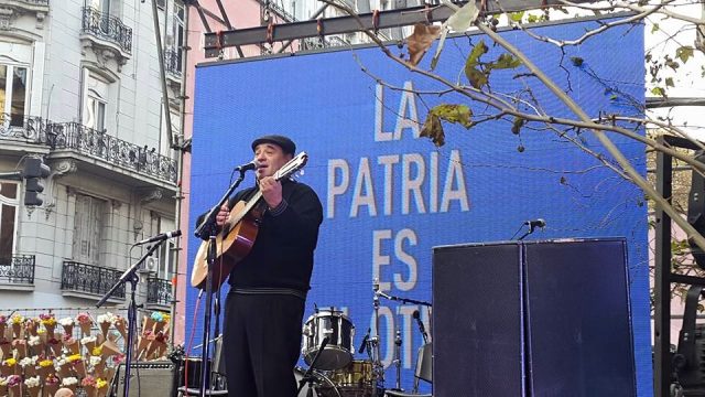 https://hectorestebanpais.com.ar/wp-content/uploads/2020/05/hector-pais-en-avenida-de-mayo-25-05-2015.2-640x360.jpg